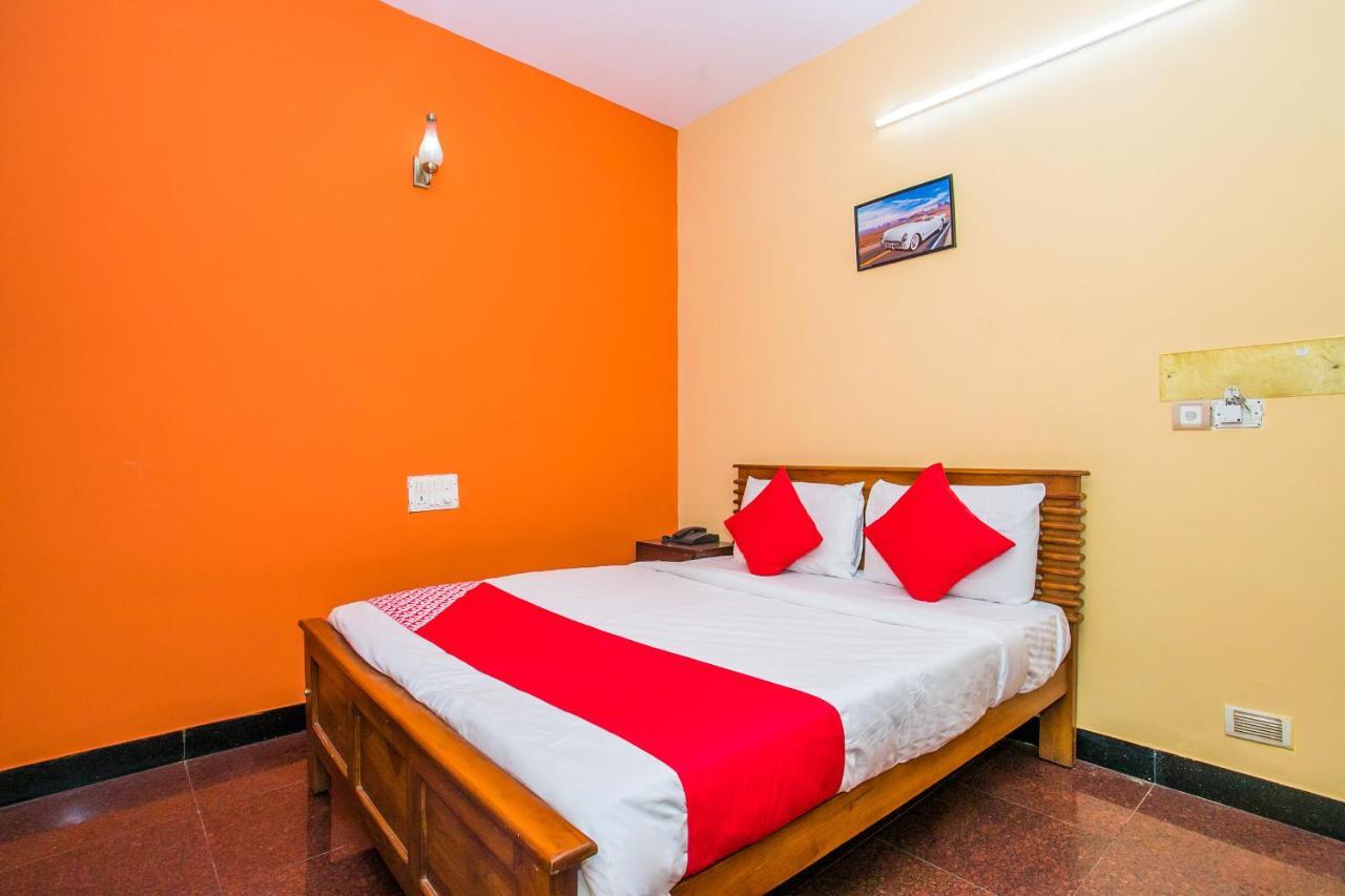 Priyanka Residency Hotell Bangalore Exteriör bild