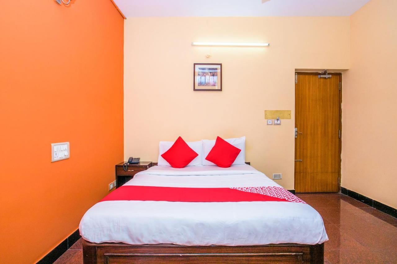 Priyanka Residency Hotell Bangalore Exteriör bild