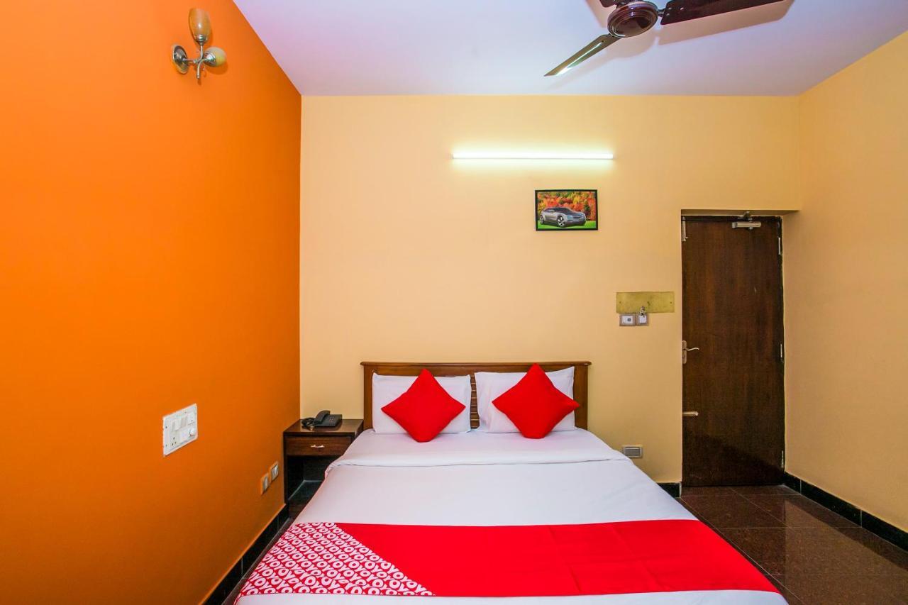 Priyanka Residency Hotell Bangalore Exteriör bild