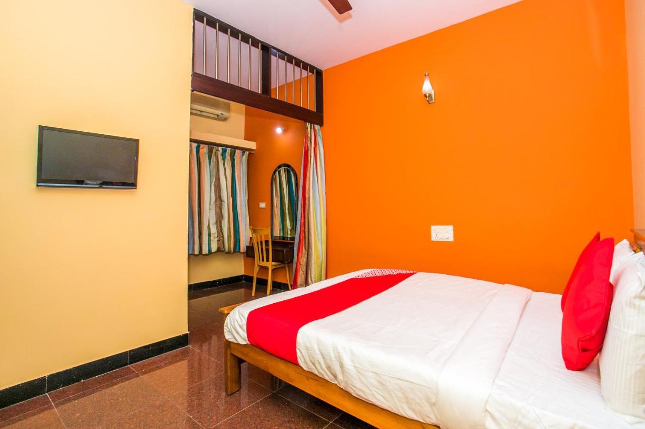 Priyanka Residency Hotell Bangalore Exteriör bild