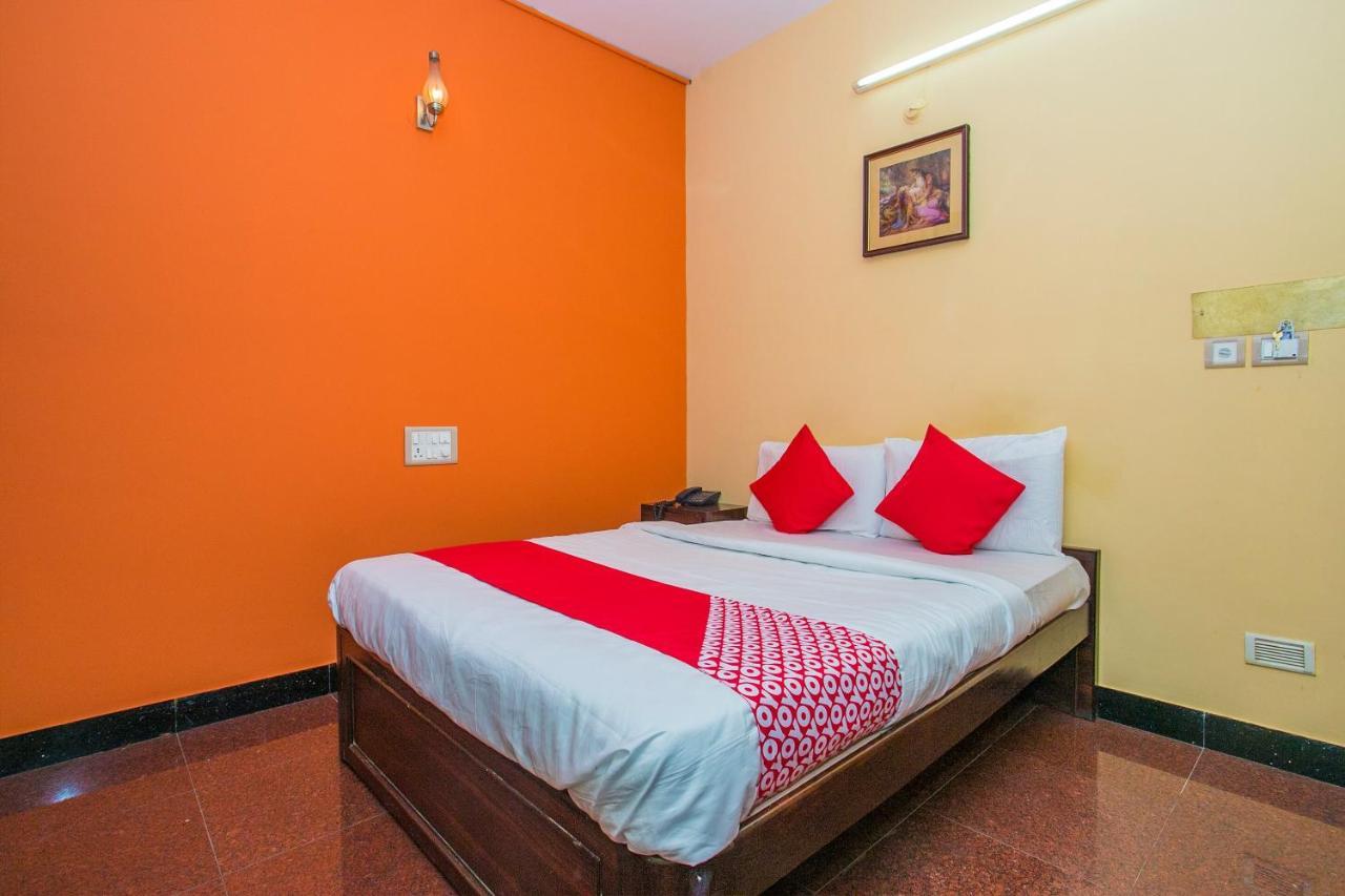 Priyanka Residency Hotell Bangalore Exteriör bild